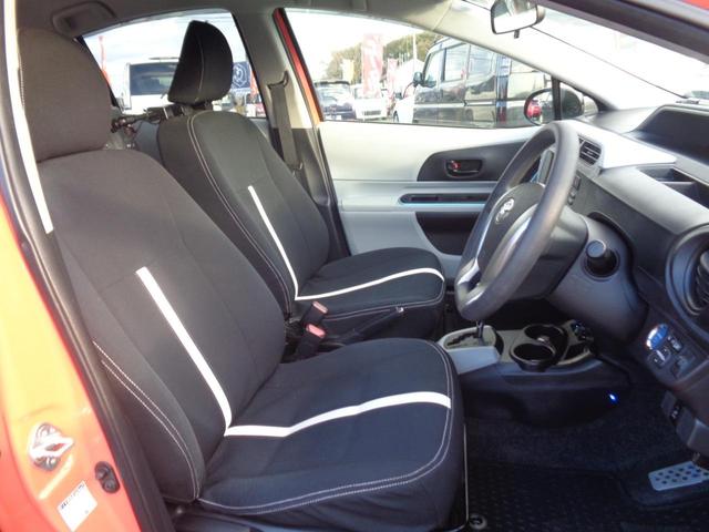 アクア Ｓ　純正フルエアロ　１６インチ　ＬＥＤヘッドライト　フォグ　Ｓキー　Ｐスタート　ＨＤＤナビ　ＤＶＤ再生　ＣＤ　Ｂｌｕｅｔｏｏｔｈ　フルセグＴＶ　Ｂカメラ　リアエンター　ＥＴＣ　前後ドラレコ　走行４．２万（12枚目）