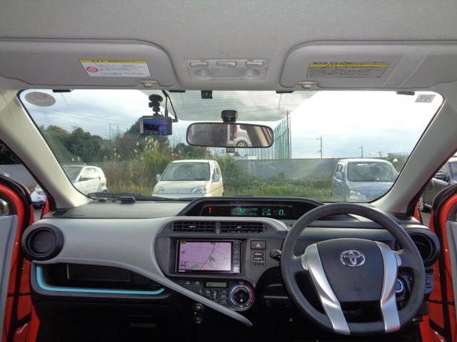 アクア Ｓ　純正フルエアロ　１６インチ　ＬＥＤヘッドライト　フォグ　Ｓキー　Ｐスタート　ＨＤＤナビ　ＤＶＤ再生　ＣＤ　Ｂｌｕｅｔｏｏｔｈ　フルセグＴＶ　Ｂカメラ　リアエンター　ＥＴＣ　前後ドラレコ　走行４．２万（14枚目）