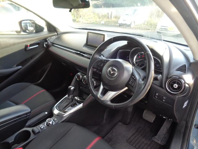 デミオ ＸＤツーリング　ワンオーナー　１５インチ　ＬＥＤライト　フォグ　ＷエアＢ　ＡＢＳ　スマートキー　プッシュスタート　メモリーナビ　ＤＶＤ再生　ＣＤ　Ｂｌｕｅｔｏｏｔｈ　ワンセグＴＶ　ＥＴＣ　走行５．２万　取説記録簿（17枚目）