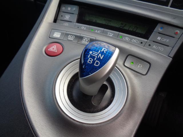 プリウス S LEDヘッドライト フォグ 15インチ スマートキー プッシュスタート HDDナビ DVD再生 CD Bluetooth フルセグTV Bカメラ ETC シートヒーター 走行5.1万 取説記録 後期型(11枚目)