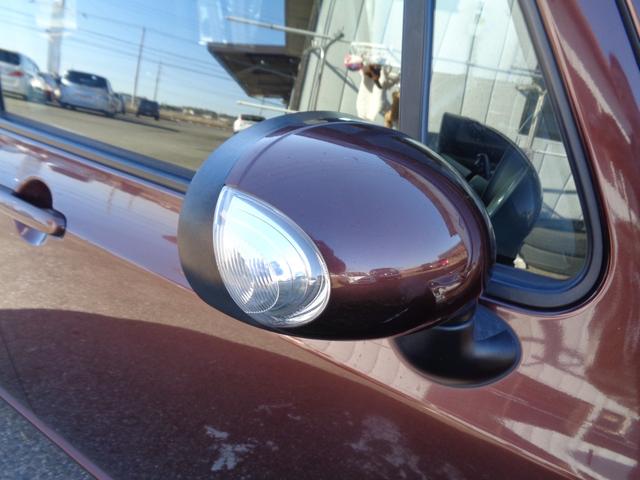 �E�C���J�[�h�A�~���[