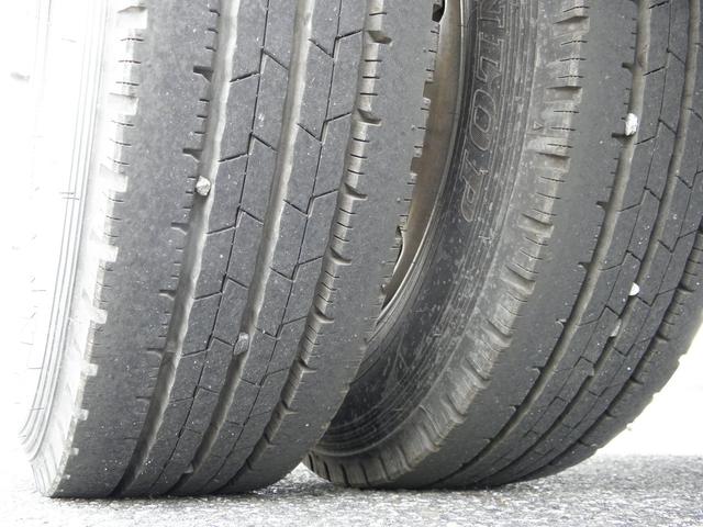 エルフトラック 　１．４ｔ　パワーゲート　ガスボンベ運搬仕様。（22枚目）