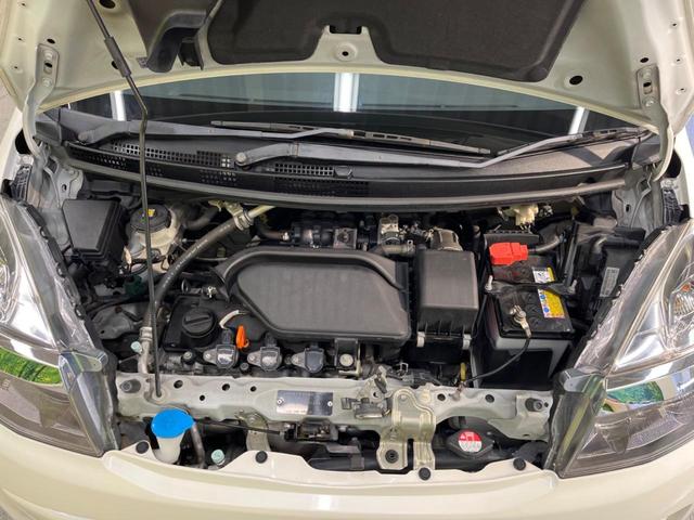 ディーバスマートスタイル 禁煙車 バックカメラ ディスプレイオーディオ HIDヘッド スマートキー オートエアコン 純正革巻きステアリング フォグランプ 純正14インチアルミ 盗難防止装置 プライバシーガラス アームレスト(19枚目)