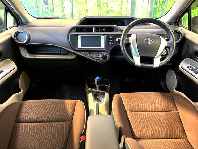 G 禁煙車 純正ナビ バックカメラ ETC スマートキー ドライブレコーダー オートエアコン オートライト 革巻きステアリング 地デジ 盗難防止装置 プライバシーガラス アームレスト付センターコンソール(2枚目)