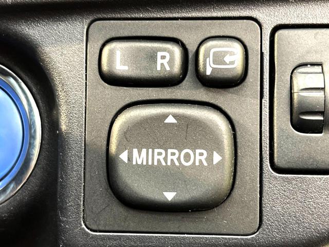 G 禁煙車 純正ナビ バックカメラ ETC スマートキー ドライブレコーダー オートエアコン オートライト 革巻きステアリング 地デジ 盗難防止装置 プライバシーガラス アームレスト付センターコンソール(39枚目)