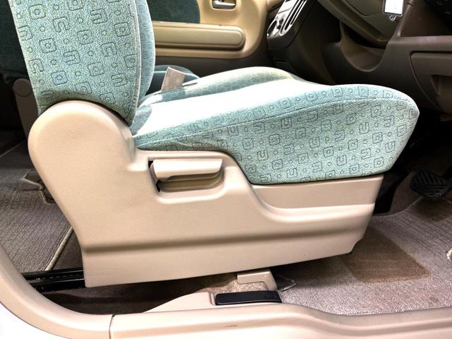 S 禁煙車 ETC 盗難防止装置 純正CDオーディオ プライバシーガラス シートアンダーボックス ヘッドライトレベライザー ターコイズ内装色 ベンチシート 電動格納ミラー(39枚目)