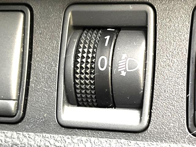 X エマージェンシーブレーキ 禁煙車 ケンウッドナビ バックカメラ ETC スマートキー コーナーセンサー 誤発進抑制 オートハイビーム 車線逸脱警報 オートライト 盗難防止装置 プライバシーガラス(41枚目)