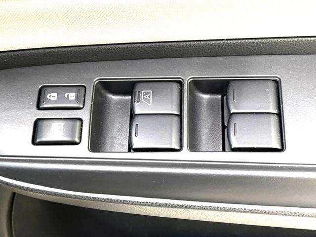 X エマージェンシーブレーキ 禁煙車 ケンウッドナビ バックカメラ ETC スマートキー コーナーセンサー 誤発進抑制 オートハイビーム 車線逸脱警報 オートライト 盗難防止装置 プライバシーガラス(43枚目)