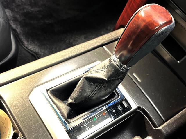 TX Lパッケージ ムーンルーフ 黒革シート 7人乗 禁煙車 メーカーナビ バック・サイド・フロントカメラ Bluetooth接続 フルセグ ETC2.0 前席パワーシート 前席シートヒーター LEDヘッド スマートキー(21枚目)