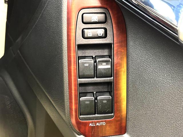 TX Lパッケージ ムーンルーフ 黒革シート 7人乗 禁煙車 メーカーナビ バック・サイド・フロントカメラ Bluetooth接続 フルセグ ETC2.0 前席パワーシート 前席シートヒーター LEDヘッド スマートキー(31枚目)