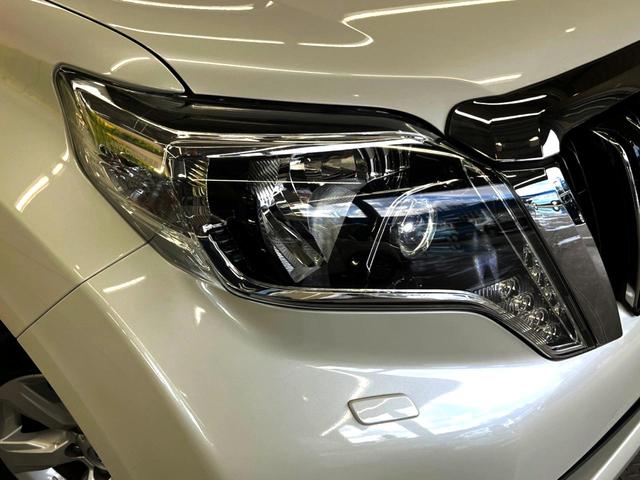 TX Lパッケージ ムーンルーフ 黒革シート 7人乗 禁煙車 メーカーナビ バック・サイド・フロントカメラ Bluetooth接続 フルセグ ETC2.0 前席パワーシート 前席シートヒーター LEDヘッド スマートキー(67枚目)