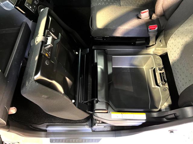 GターボSAIII 両側電動スライド スマートアシスト 禁煙車 ケンウッドナビ バックカメラ Bluetooth接続 ETC LEDヘッド LEDフォグ スマートキー ドライブレコーダー 誤発進抑制 オートハイビーム(42枚目)