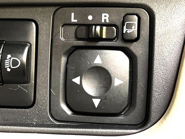 J 純正ナビ 禁煙車 キーレスエントリー 地デジTV 電動格納ミラー マニュアルエアコン ベンチシート パワーステアリング パワーウィンドウ(5枚目)