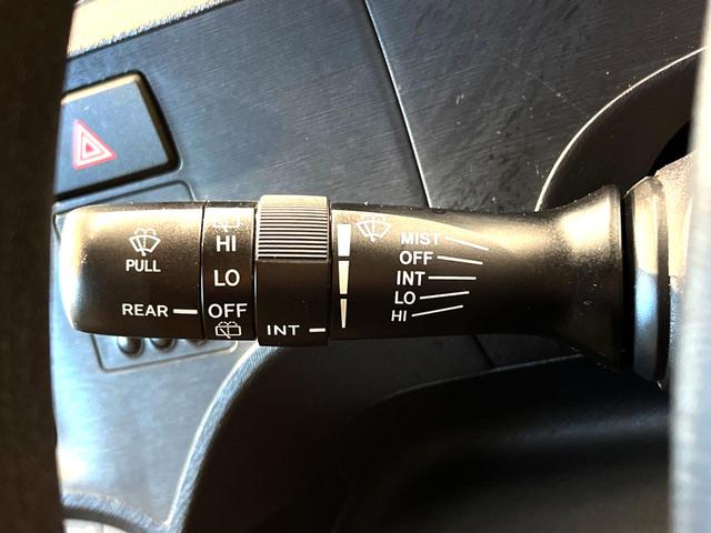 S 禁煙車 純正ナビ オプション15インチアルミ バックカメラ Bluetooth接続 ETC LEDヘッド スマートキー オートエアコン オートライト フォグランプ 地デジ 盗難防止 プライバシーガラス(35枚目)