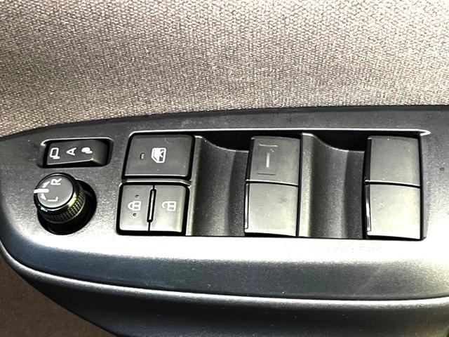G ディスプレイオーディオ ナビキット 禁煙車 セーフティセンス クリアランスソナー バックカメラ オートライト オートエアコン スマートキー プッシュスタート 電動格納ミラー(23枚目)