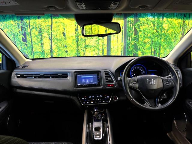 ハイブリッドZ 純正SDナビ 禁煙車 安心パッケージ クルーズコントロール LEDヘッドライト ハーフレザーシート バックカメラ フルセグTV ETC スマートキー オートライト オートエアコン(2枚目)