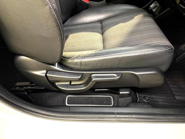 ハイブリッドZ 純正SDナビ 禁煙車 安心パッケージ クルーズコントロール LEDヘッドライト ハーフレザーシート バックカメラ フルセグTV ETC スマートキー オートライト オートエアコン(40枚目)