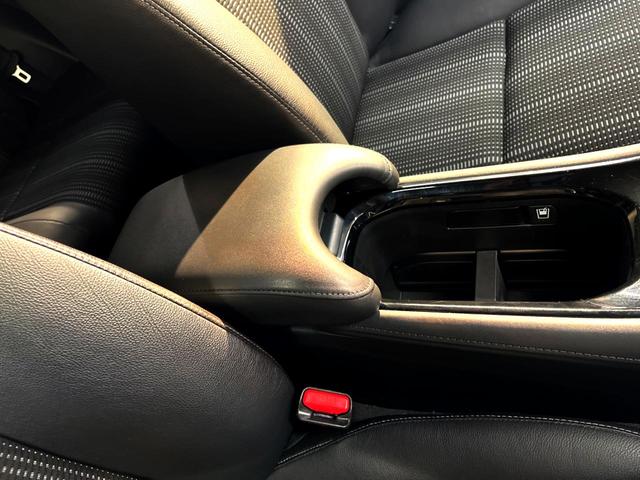 ハイブリッドZ 純正SDナビ 禁煙車 安心パッケージ クルーズコントロール LEDヘッドライト ハーフレザーシート バックカメラ フルセグTV ETC スマートキー オートライト オートエアコン(42枚目)