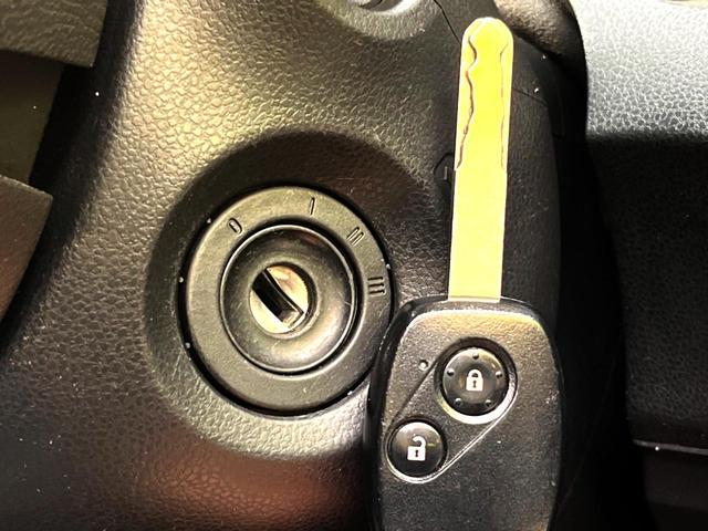G 禁煙車 ストラーダSDナビ Bluetooth再生 ETC ドライブレコーダー ブラックインテリア 地デジ 盗難防止システム プライバシーガラス シートリフター ヘッドライトレベライザー 電格ミラー(6枚目)