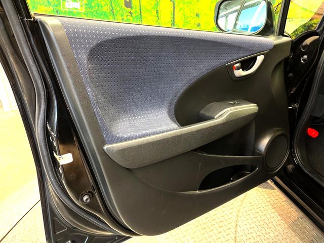 G 禁煙車 ストラーダSDナビ Bluetooth再生 ETC ドライブレコーダー ブラックインテリア 地デジ 盗難防止システム プライバシーガラス シートリフター ヘッドライトレベライザー 電格ミラー(27枚目)