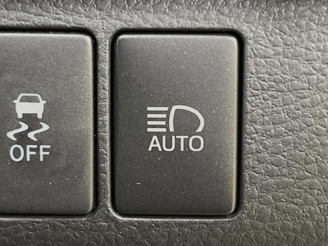プレミアム 純正9インチナビ モデリスタフルエアロ 禁煙車 バックカメラ Bluetooth再生 フルセグ ETC パワーシート 黒ハーフレザーシート LEDヘッド LEDフォグ パワーバックドア クルコン(7枚目)