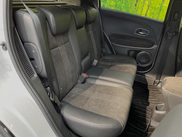 ハイブリッドRS・ホンダセンシング 禁煙車 純正8型インターナビ アダプティブクルーズ バックカメラ Bluetooth接続 フルセグ ETC 前席シートヒーター ハーフレザー LEDヘッド LEDフォグ スマートキー レーンアシスト(10枚目)