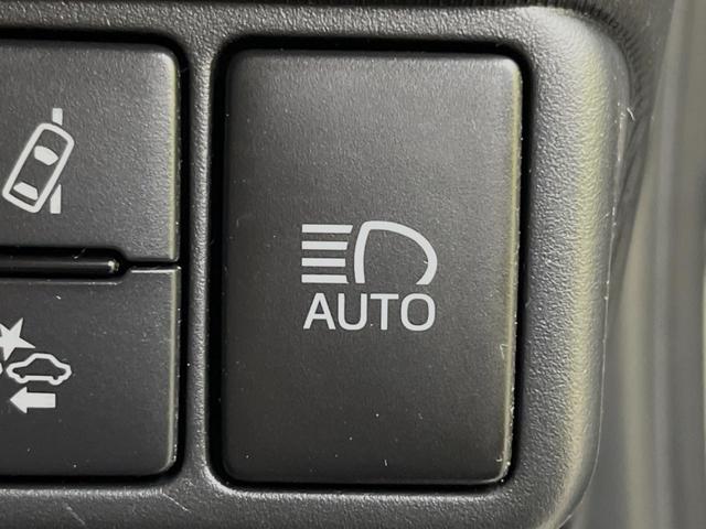 X-アーバン セーフティセンス 禁煙車 純正ナビ バックカメラ Bluetooth接続 フルセグ ETC スマートキー オートマチックハイビーム 車線逸脱警報 フォグランプ オートエアコン オートライト 盗難防止(24枚目)
