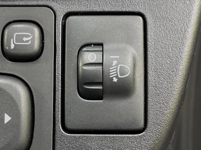 X-アーバン セーフティセンス 禁煙車 純正ナビ バックカメラ Bluetooth接続 フルセグ ETC スマートキー オートマチックハイビーム 車線逸脱警報 フォグランプ オートエアコン オートライト 盗難防止(42枚目)