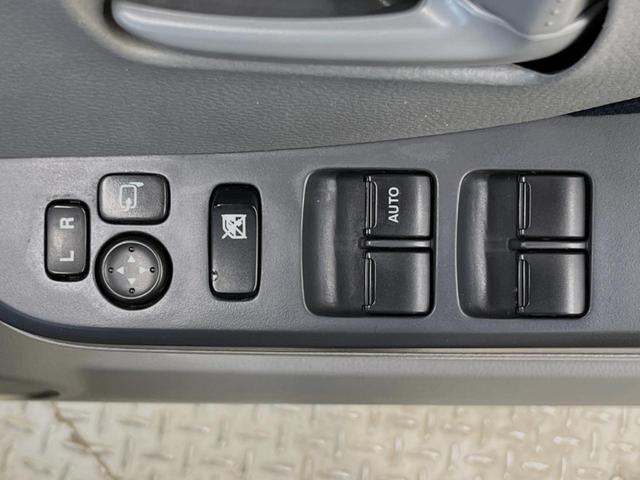 FX 禁煙車 カロッツェリアナビ Bluetooth接続 ETC 地デジ 盗難防止装置 プライバシーガラス DVD再生 シートアンダートレイ ヘッドライトレベライザー 電動格納ミラー ベンチシート(36枚目)