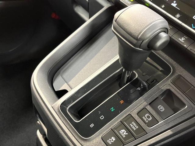 ハイブリッドX 衝突軽減 レーダークルーズ 両側電動スライド 禁煙車 オートマチックハイビーム クリアランスソナー LEDヘッドランプ オートエアコン オートライト グレーファブリックシート スマートキー(53枚目)