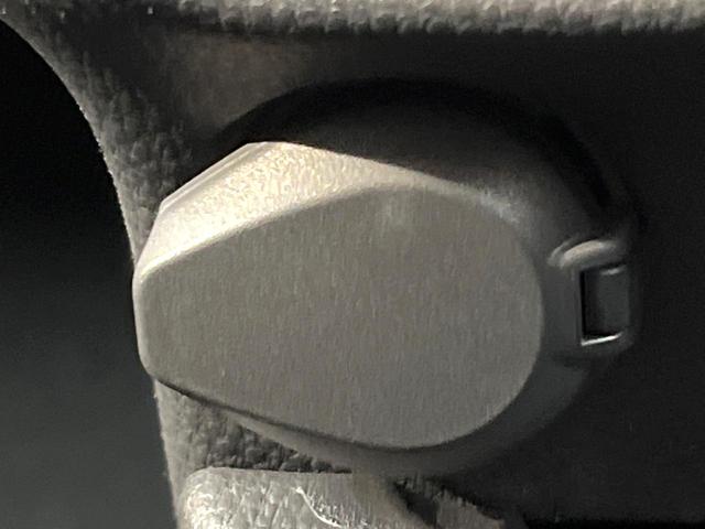 ハイブリッドX 衝突軽減 レーダークルーズ 両側電動スライド 禁煙車 オートマチックハイビーム クリアランスソナー LEDヘッドランプ オートエアコン オートライト グレーファブリックシート スマートキー(57枚目)