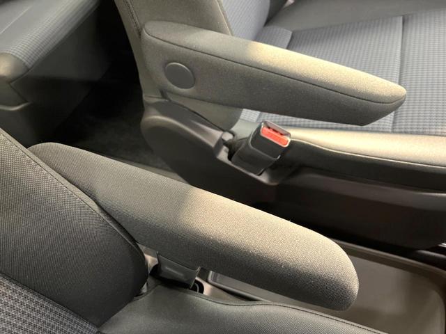 ハイブリッドX 衝突軽減 レーダークルーズ 両側電動スライド 禁煙車 オートマチックハイビーム クリアランスソナー LEDヘッドランプ オートエアコン オートライト グレーファブリックシート スマートキー(59枚目)