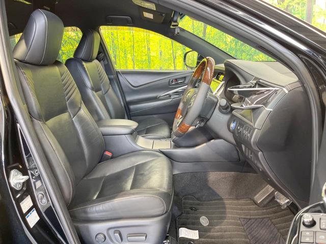 ハリアーハイブリッド プレミアム　メタル　アンド　レザーパッケージ　４ＷＤ　ＳＤナビ　後席モニター　バックカメラ　衝突被害軽減システム　レーダークルーズ　禁煙車　電動リアゲート　レザーシート　前席シートエアコン　ドラレコ　スマートキー　ＬＥＤヘッド　ＥＴＣ（8枚目）