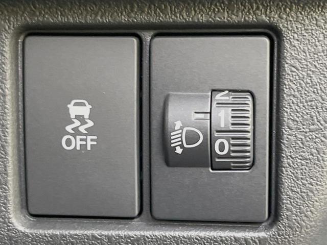 Ｎ－ＢＯＸカスタム ベースグレード　届出済未使用車　衝突被害軽減装置　パワースライドドア　アダプティブクルーズコントロール　ＬＥＤヘッドライト　プッシュスタート＆スマートキー　シートヒーター　オートエアコン　シートリフター（26枚目）