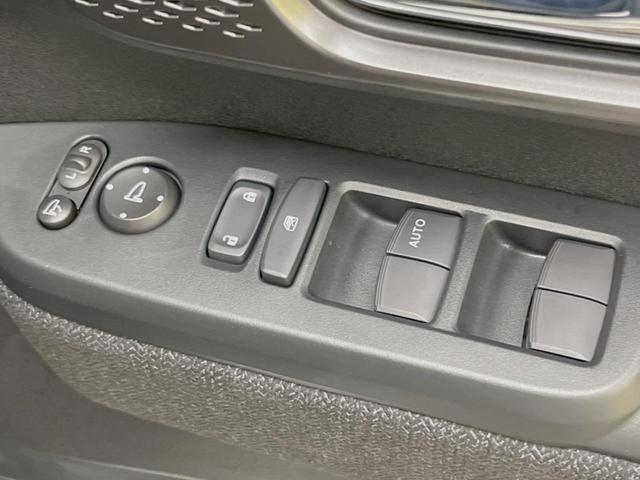 Ｎ－ＢＯＸカスタム ベースグレード　届出済未使用車　衝突被害軽減装置　パワースライドドア　アダプティブクルーズコントロール　ＬＥＤヘッドライト　プッシュスタート＆スマートキー　シートヒーター　オートエアコン　シートリフター（49枚目）