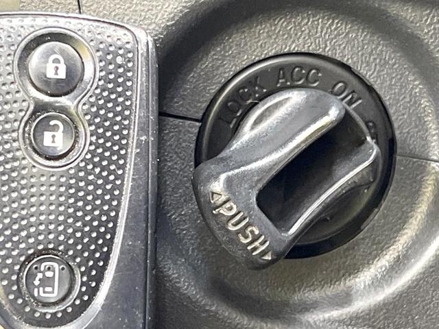 タント カスタムＸ　電動スライドドア　純正ＨＤＤナビ　バックカメラ　禁煙車　スマートキー　ＨＩＤヘッドランプ　ＥＴＣ　オートエアコン　純正１４インチアルミ　Ｂｌｕｅｔｏｏｔｈ　ＣＤ　ＤＶＤ再生　ファブリックシート（7枚目）