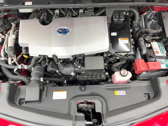 プリウスＰＨＶ Ｓナビパッケージ　メーカー１１．６型ナビ　全周囲カメラ　衝突被害軽減システム　レーダークルーズ　禁煙車　スマートキー　ＬＥＤヘッド　ビルトインＥＴＣ　オートハイビーム　車線逸脱警報　オートライト　オートエアコン（18枚目）