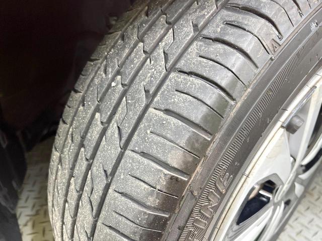 プリウスＰＨＶ Ｓナビパッケージ　メーカー１１．６型ナビ　全周囲カメラ　衝突被害軽減システム　レーダークルーズ　禁煙車　スマートキー　ＬＥＤヘッド　ビルトインＥＴＣ　オートハイビーム　車線逸脱警報　オートライト　オートエアコン（33枚目）