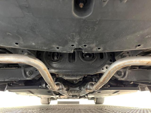 ＩＳ ＩＳ３００ｈ　バージョンＬ　メーカーＳＤナビ　プレミアムサウンド　バックカメラ　禁煙車　レザーシート　前席シートエアコン　ドラレコ　スマートキー　ＬＥＤヘッド　ビルトインＥＴＣ　クルコン　デュアルエアコン　純正１７インチＡＷ（19枚目）