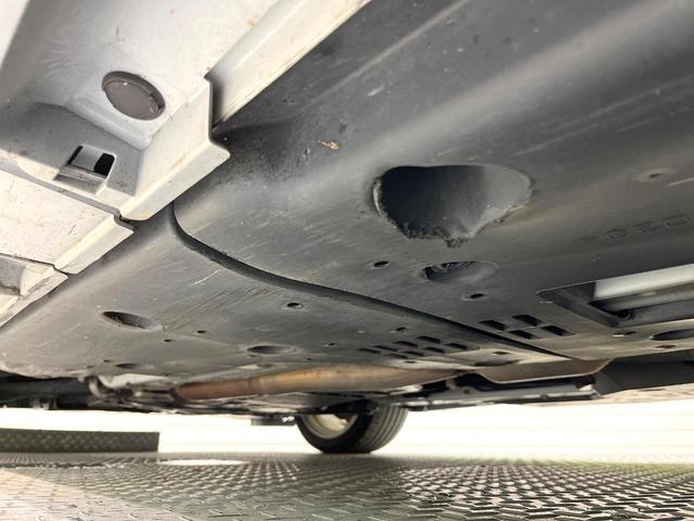 ＩＳ ＩＳ３００ｈ　バージョンＬ　メーカーＳＤナビ　プレミアムサウンド　バックカメラ　禁煙車　レザーシート　前席シートエアコン　ドラレコ　スマートキー　ＬＥＤヘッド　ビルトインＥＴＣ　クルコン　デュアルエアコン　純正１７インチＡＷ（23枚目）