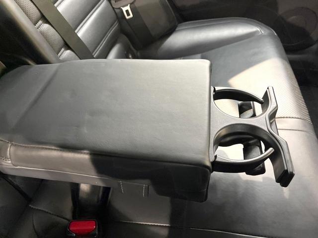 ＩＳ ＩＳ３００ｈ　バージョンＬ　メーカーＳＤナビ　プレミアムサウンド　バックカメラ　禁煙車　レザーシート　前席シートエアコン　ドラレコ　スマートキー　ＬＥＤヘッド　ビルトインＥＴＣ　クルコン　デュアルエアコン　純正１７インチＡＷ（74枚目）