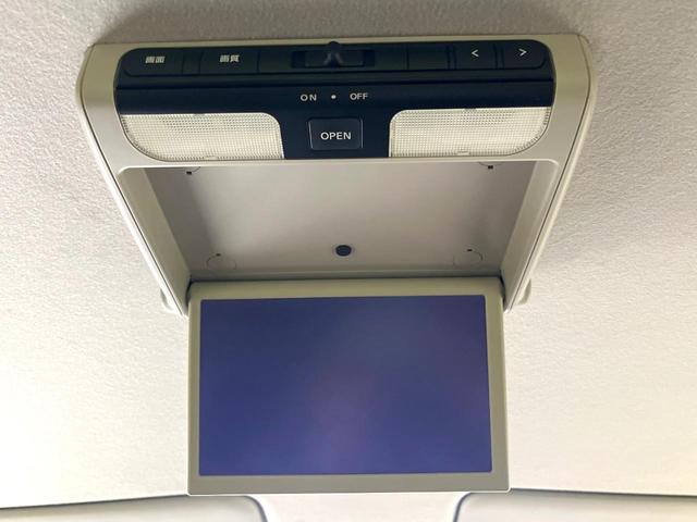 セレナ ハイウェイスター　両側電動ドア　純正ＳＤナビ　バックカメラ　禁煙車　スマートキー　ビルトインＥＴＣ　クルコン　オートライト　デュアルエアコン　純正１６インチアルミ　リアエアコン　Ｂｌｕｅｔｏｏｔｈ　ＣＤ　ＤＶＤ再生（6枚目）