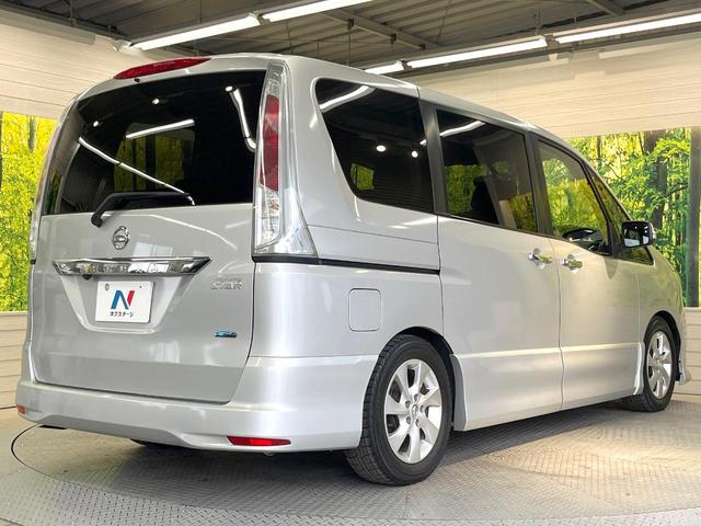 セレナ ハイウェイスター　両側電動ドア　純正ＳＤナビ　バックカメラ　禁煙車　スマートキー　ビルトインＥＴＣ　クルコン　オートライト　デュアルエアコン　純正１６インチアルミ　リアエアコン　Ｂｌｕｅｔｏｏｔｈ　ＣＤ　ＤＶＤ再生（18枚目）