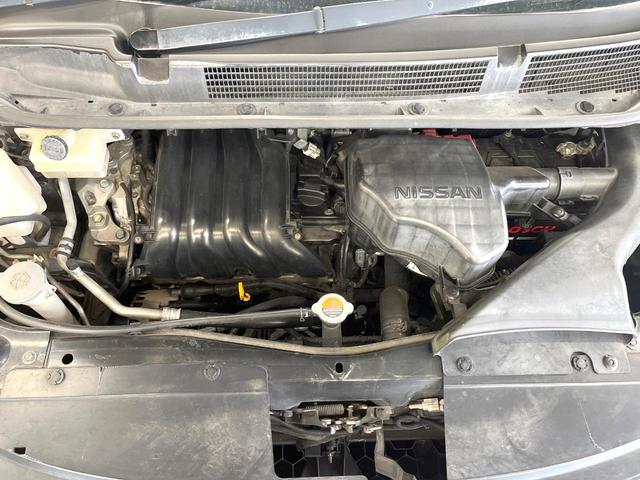 セレナ ハイウェイスター　両側電動ドア　純正ＳＤナビ　バックカメラ　禁煙車　スマートキー　ビルトインＥＴＣ　クルコン　オートライト　デュアルエアコン　純正１６インチアルミ　リアエアコン　Ｂｌｕｅｔｏｏｔｈ　ＣＤ　ＤＶＤ再生（19枚目）