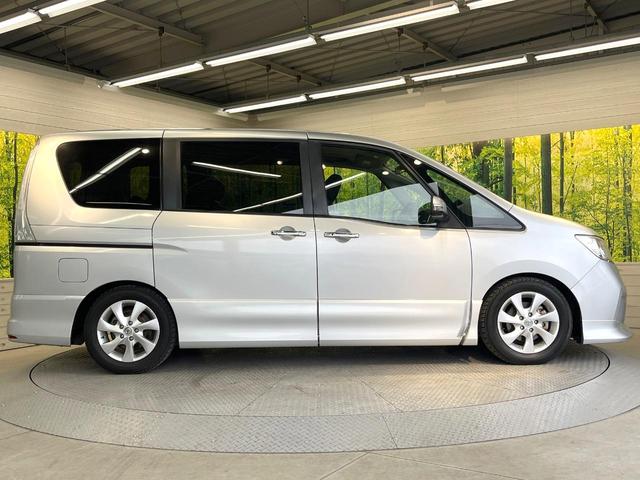 セレナ ハイウェイスター　両側電動ドア　純正ＳＤナビ　バックカメラ　禁煙車　スマートキー　ビルトインＥＴＣ　クルコン　オートライト　デュアルエアコン　純正１６インチアルミ　リアエアコン　Ｂｌｕｅｔｏｏｔｈ　ＣＤ　ＤＶＤ再生（28枚目）