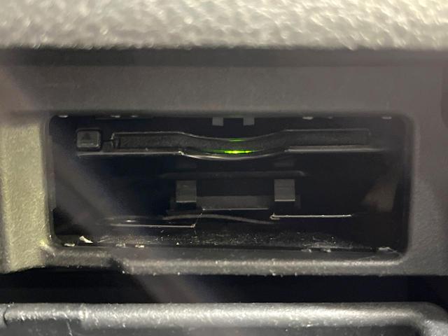 セレナ ハイウェイスター　両側電動ドア　純正ＳＤナビ　バックカメラ　禁煙車　スマートキー　ビルトインＥＴＣ　クルコン　オートライト　デュアルエアコン　純正１６インチアルミ　リアエアコン　Ｂｌｕｅｔｏｏｔｈ　ＣＤ　ＤＶＤ再生（37枚目）