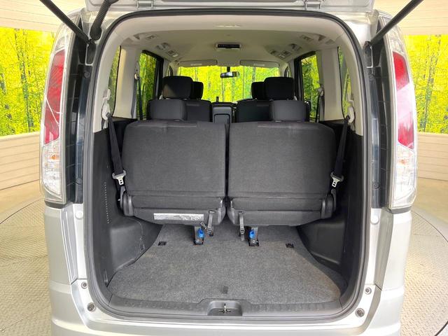 セレナ ハイウェイスター　両側電動ドア　純正ＳＤナビ　バックカメラ　禁煙車　スマートキー　ビルトインＥＴＣ　クルコン　オートライト　デュアルエアコン　純正１６インチアルミ　リアエアコン　Ｂｌｕｅｔｏｏｔｈ　ＣＤ　ＤＶＤ再生（55枚目）