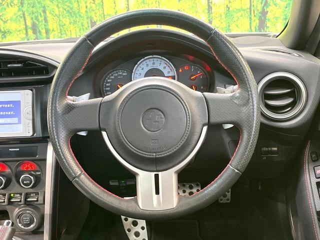 ８６ ＧＴ　純正ナビ　バックカメラ　禁煙車　スマートキー　ＨＩＤヘッド　ＥＴＣ　パドルシフト　オートライト　デュアルエアコン　Ｂｌｕｅｔｏｏｔｈ接続　オートエアコン　電動格納ミラー　プライバシーガラス（11枚目）