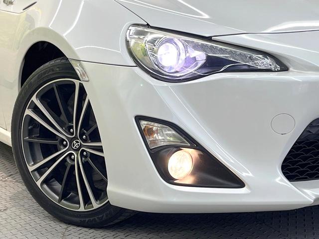 ８６ ＧＴ　純正ナビ　バックカメラ　禁煙車　スマートキー　ＨＩＤヘッド　ＥＴＣ　パドルシフト　オートライト　デュアルエアコン　Ｂｌｕｅｔｏｏｔｈ接続　オートエアコン　電動格納ミラー　プライバシーガラス（12枚目）