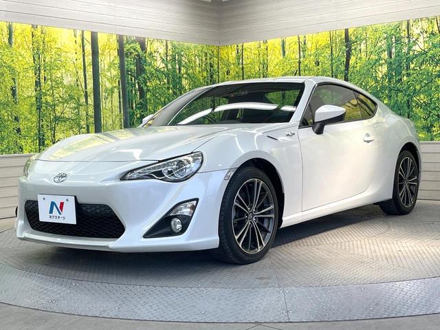 ８６ ＧＴ　純正ナビ　バックカメラ　禁煙車　スマートキー　ＨＩＤヘッド　ＥＴＣ　パドルシフト　オートライト　デュアルエアコン　Ｂｌｕｅｔｏｏｔｈ接続　オートエアコン　電動格納ミラー　プライバシーガラス（28枚目）